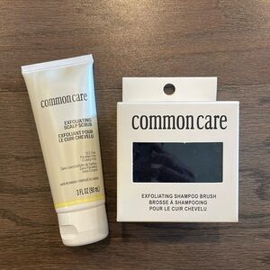 NWT Common Care Exfoliating Scalp Scrub and Shampoo Brush